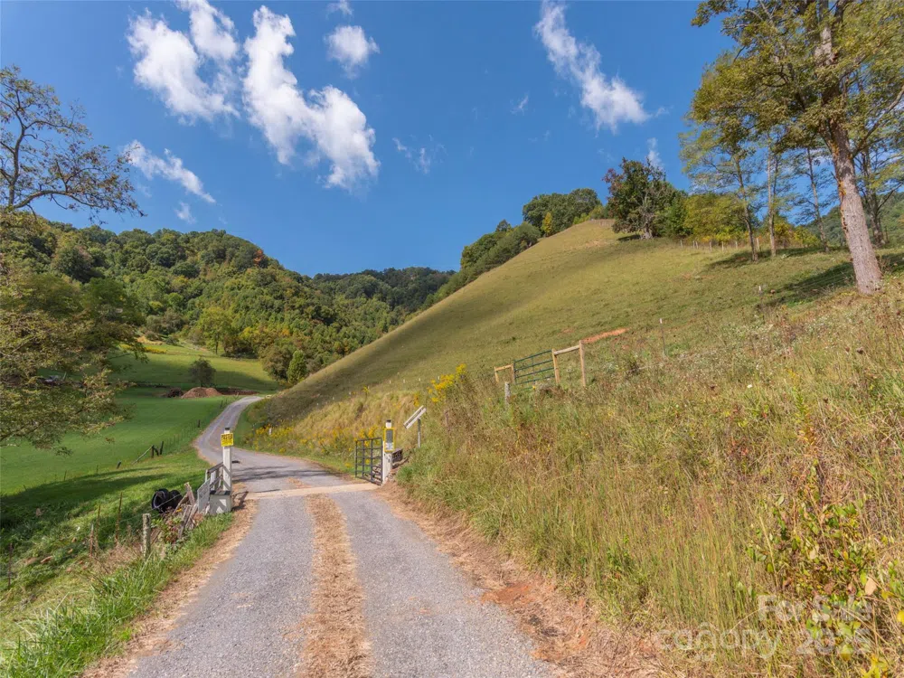 0 Clark Road Clyde, NC 28721