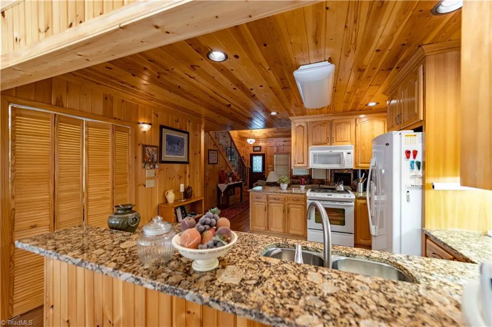 1053 Rich Hill Mountain Road Glade Valley, NC 28627