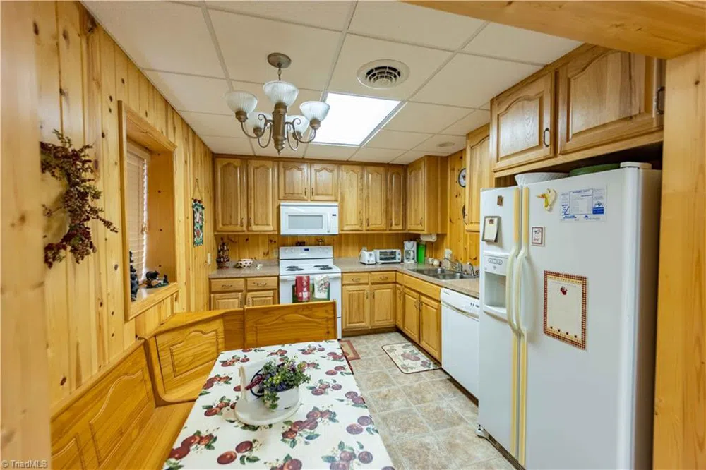 1053 Rich Hill Mountain Road Glade Valley, NC 28627