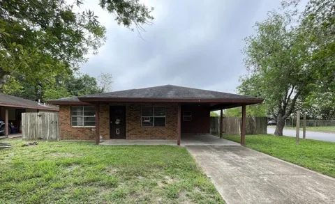 825 Tichenor Lane