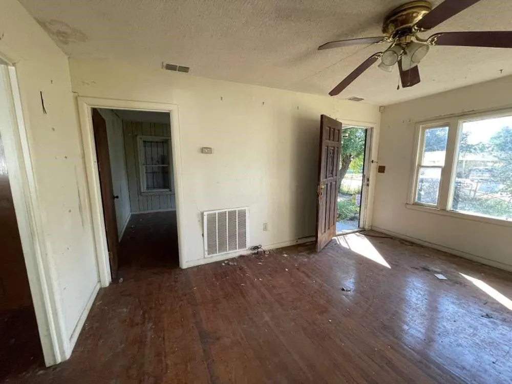 555 S Reagan Street San Benito, TX 78586