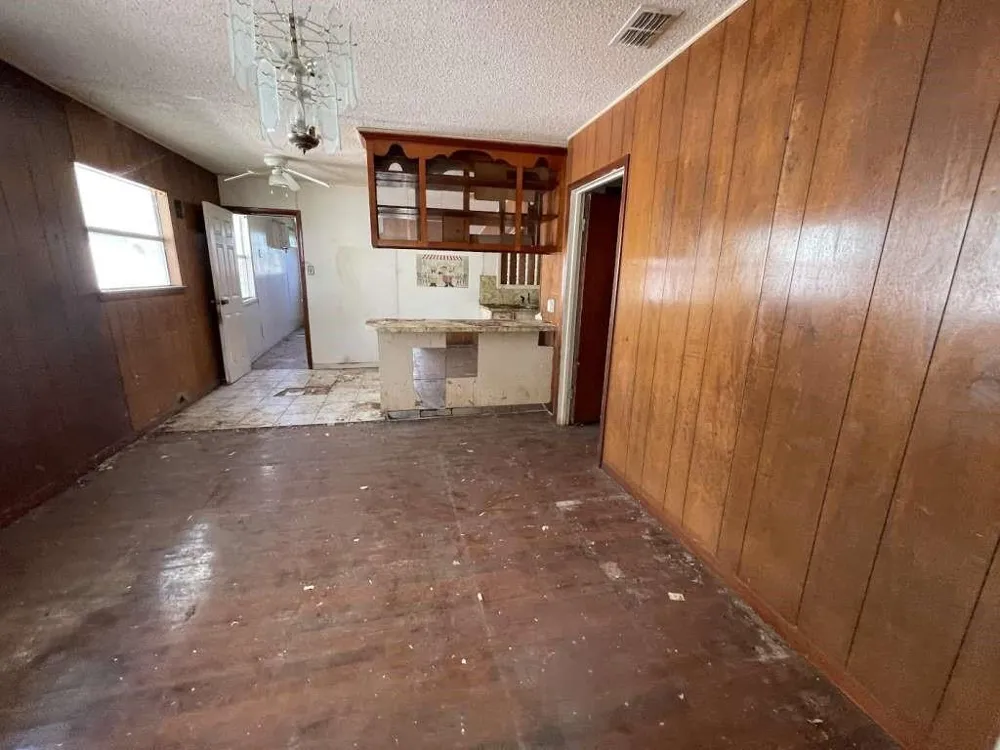 555 S Reagan Street San Benito, TX 78586