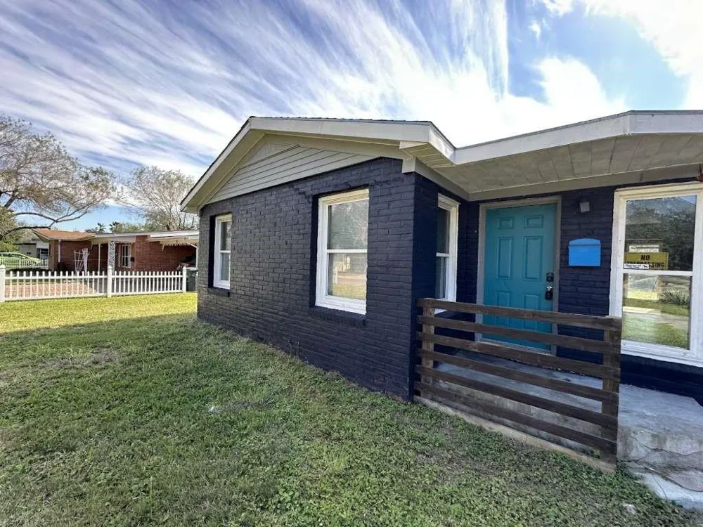 810 E Bowie Avenue Harlingen, TX 78550