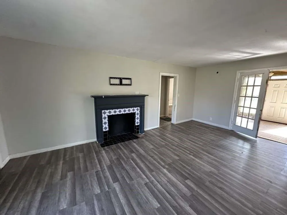 810 E Bowie Avenue Harlingen, TX 78550