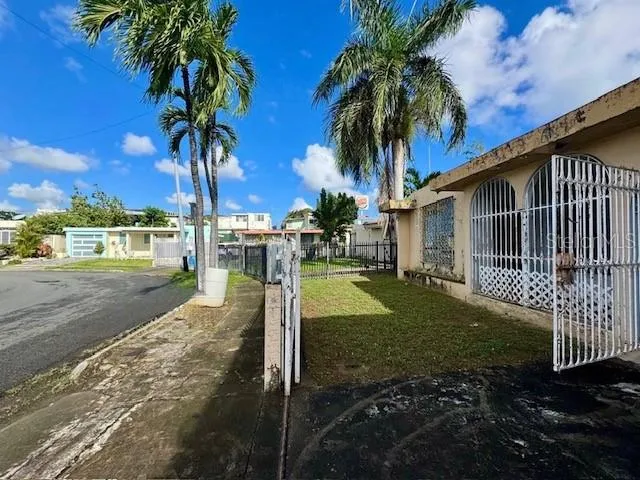 64 SIERRA BAYAMON Bayamón, PR 00961