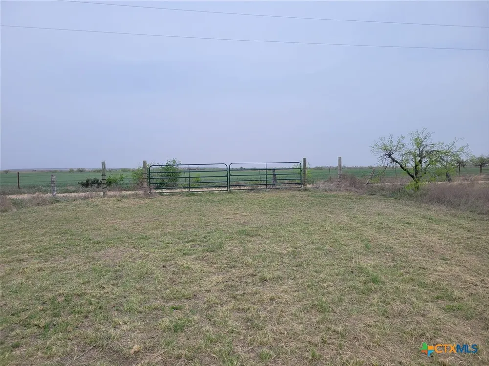 4453 County Road 619 Hamilton, TX 76531