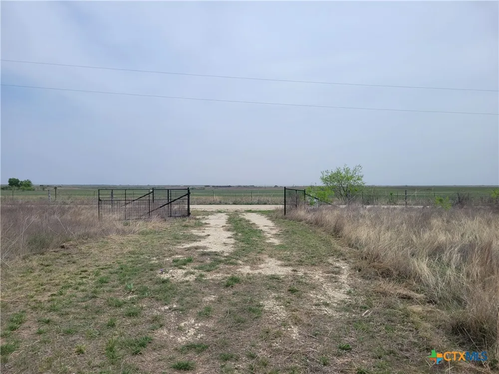 4453 County Road 619 Hamilton, TX 76531