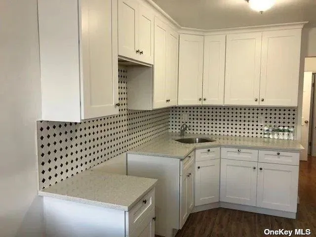 68-12 60th Road Maspeth, NY 11378