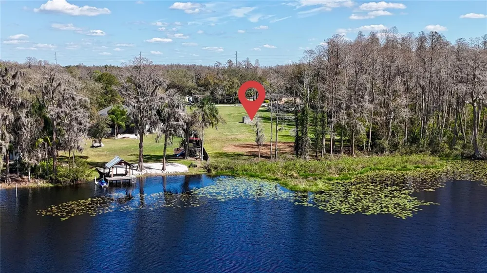 BLOUNT ROAD Lutz, FL 33558