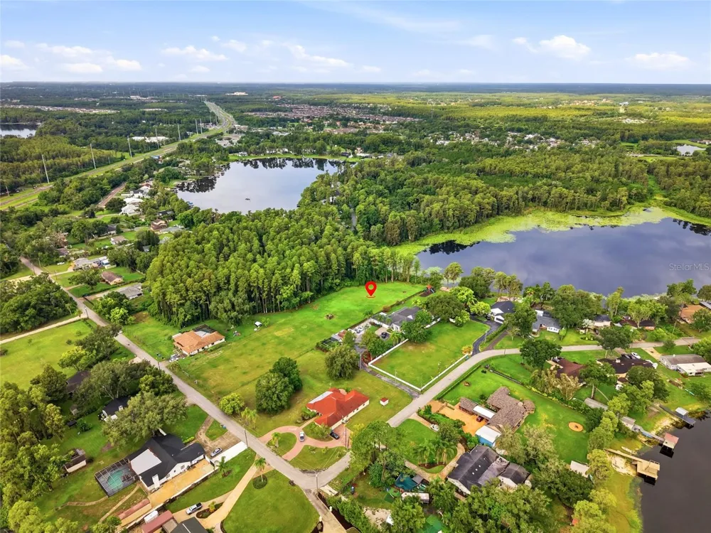 BLOUNT ROAD Lutz, FL 33558