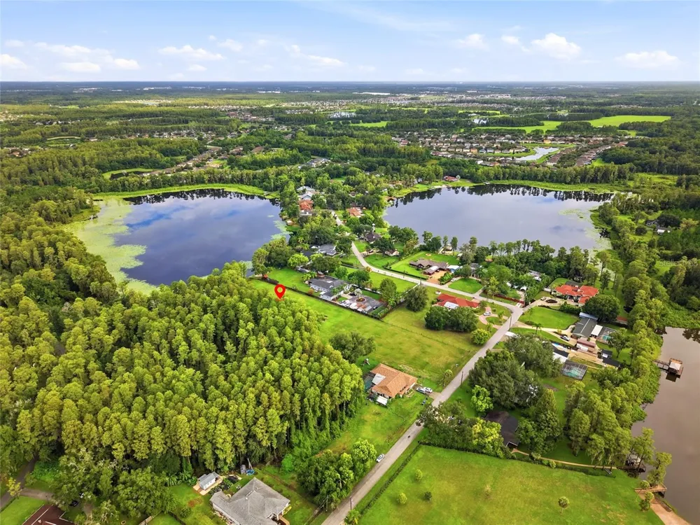 BLOUNT ROAD Lutz, FL 33558