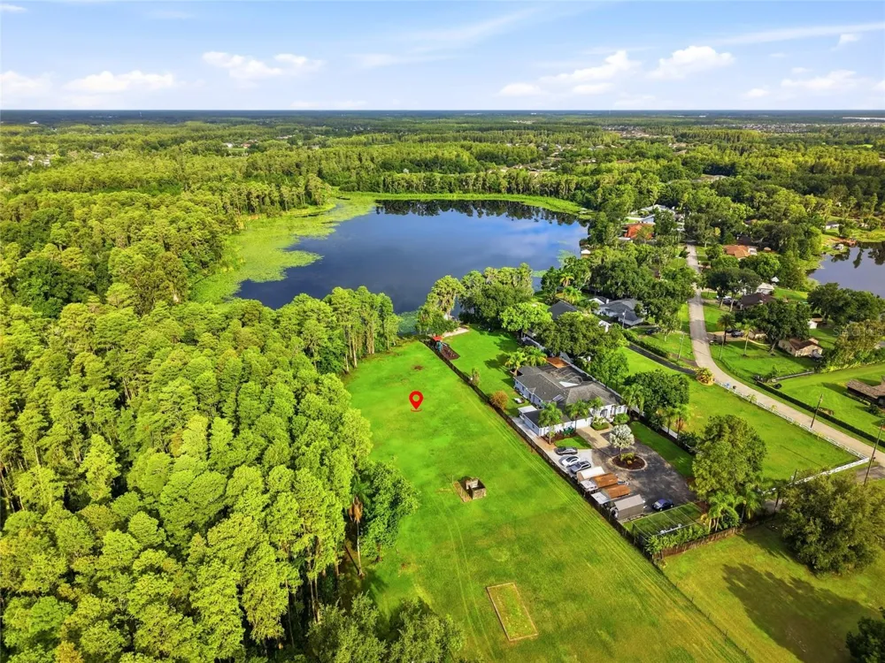 BLOUNT ROAD Lutz, FL 33558