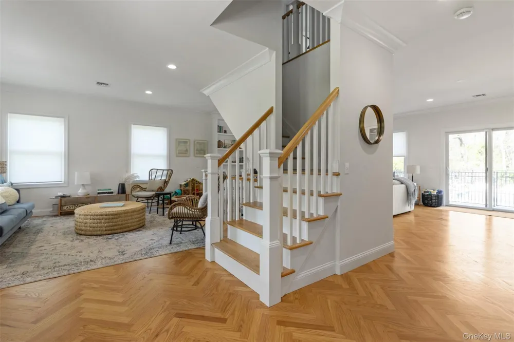 580 Stars Road East Marion, NY 11939