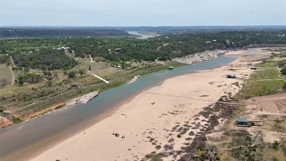 29 CHIMNEY COVE DRIVE Marble Falls, TX 78654