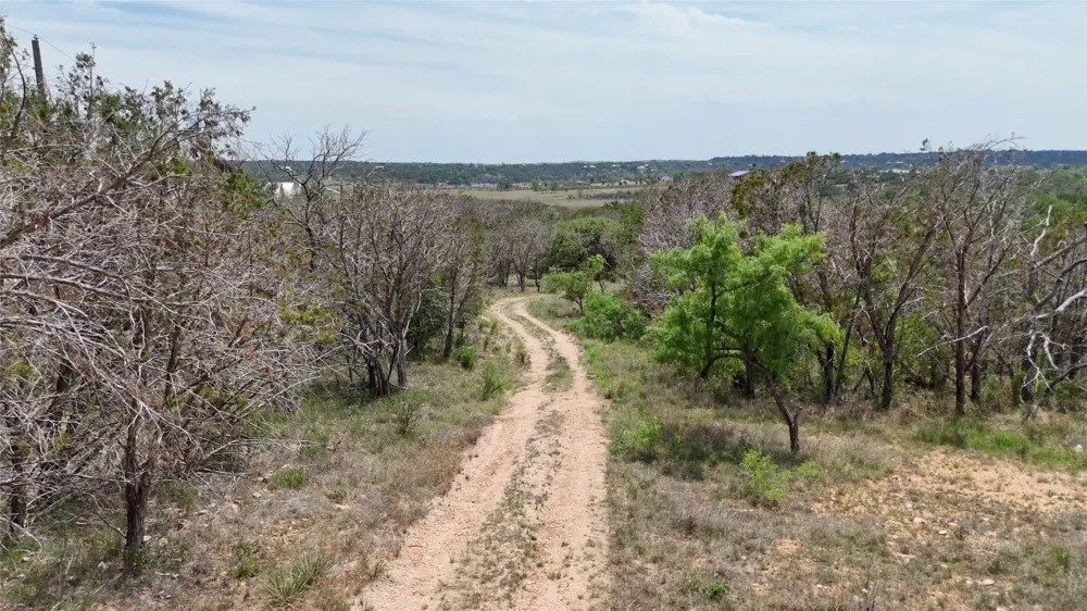 29 CHIMNEY COVE DRIVE Marble Falls, TX 78654