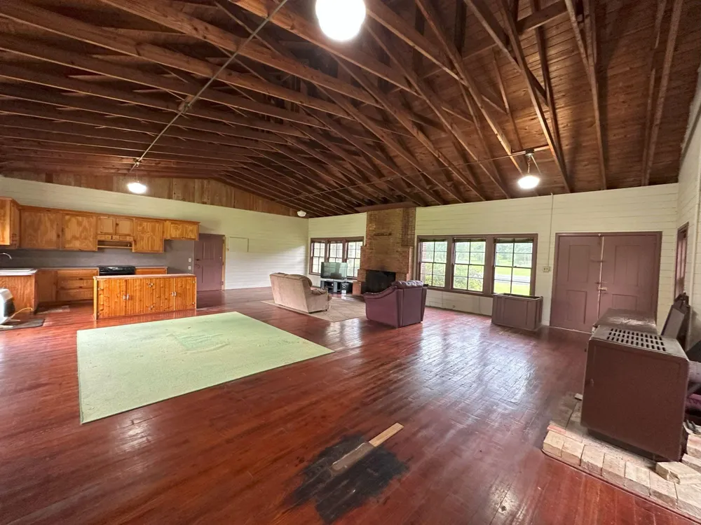 5782 E Us Highway 287 Woodlake, TX 75865
