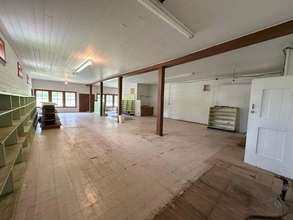 5782 E Us Highway 287 Woodlake, TX 75865
