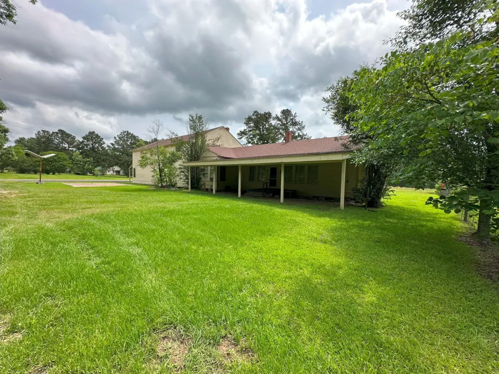 5782 E Us Highway 287 Woodlake, TX 75865