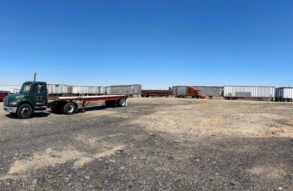 42056 E 7th Street Lancaster, CA 93535
