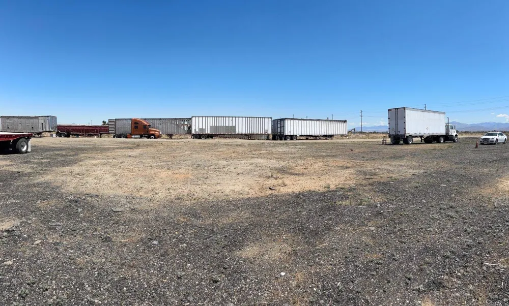 42056 E 7th Street Lancaster, CA 93535