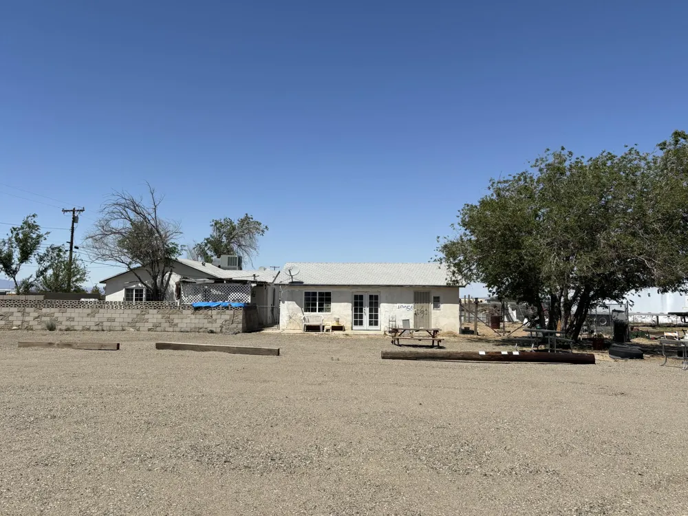 42056 E 7th Street Lancaster, CA 93535