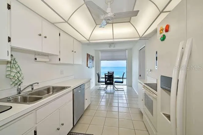 2425 GULF OF MEXICO DRIVE #7F Longboat Key, FL 34228