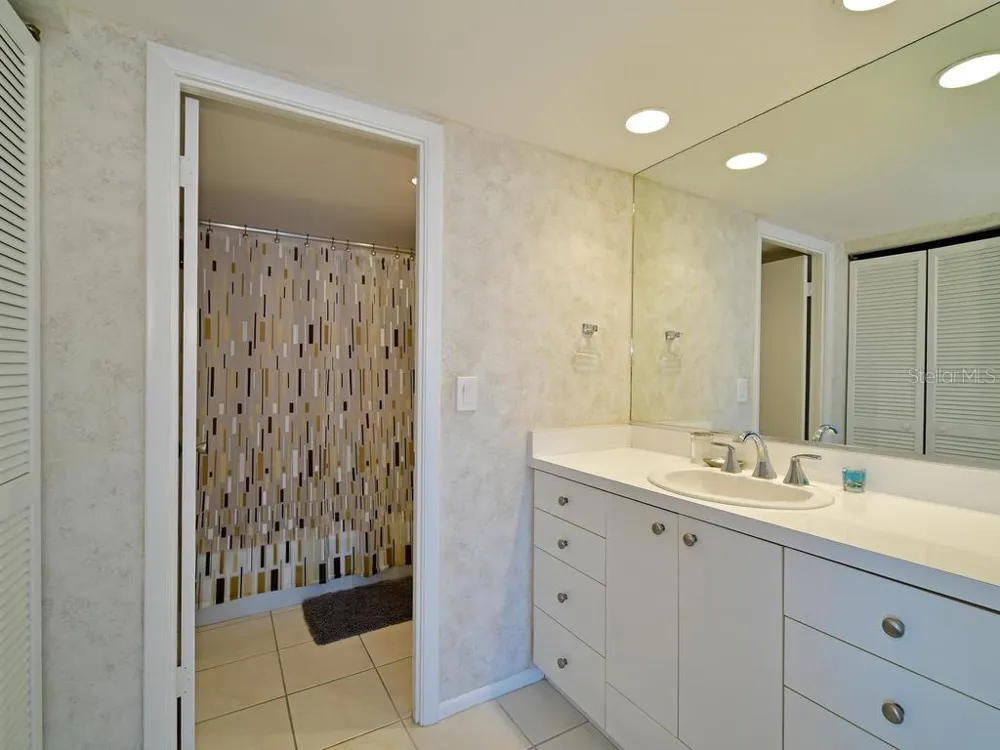 2425 GULF OF MEXICO DRIVE #7F Longboat Key, FL 34228