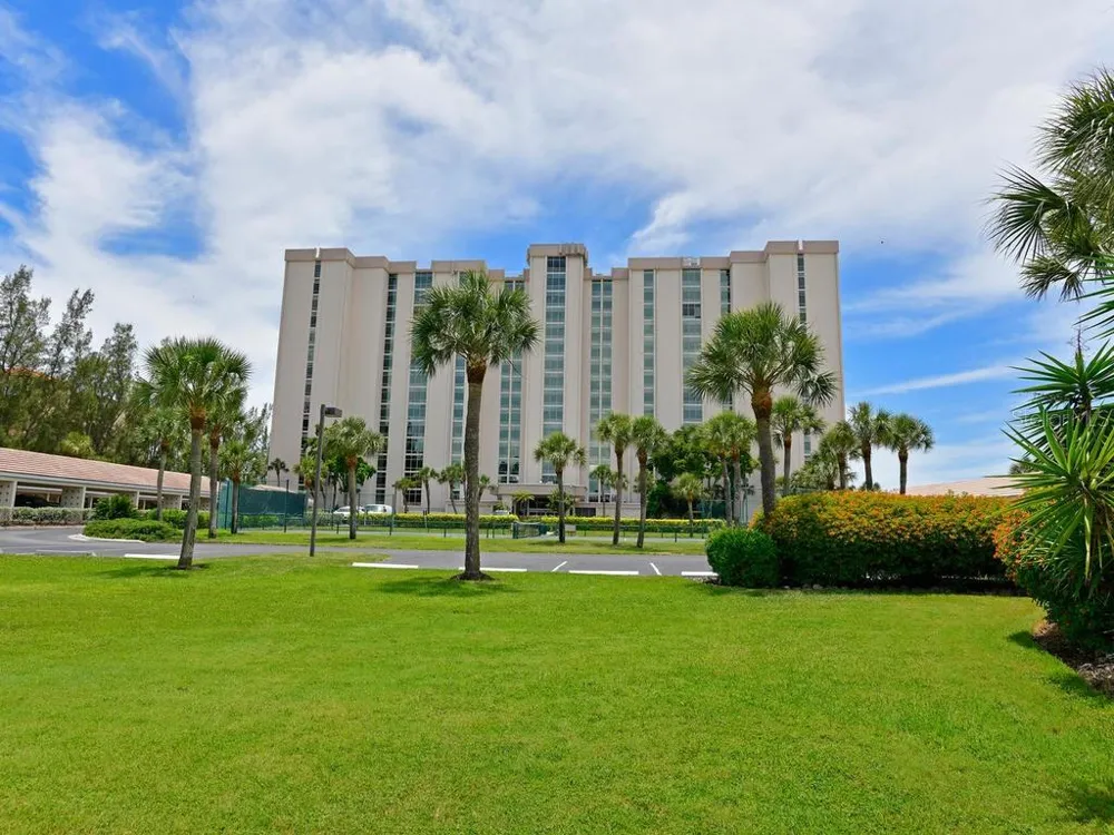 2425 GULF OF MEXICO DRIVE #7F Longboat Key, FL 34228