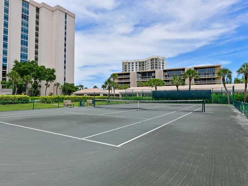 2425 GULF OF MEXICO DRIVE #7F Longboat Key, FL 34228