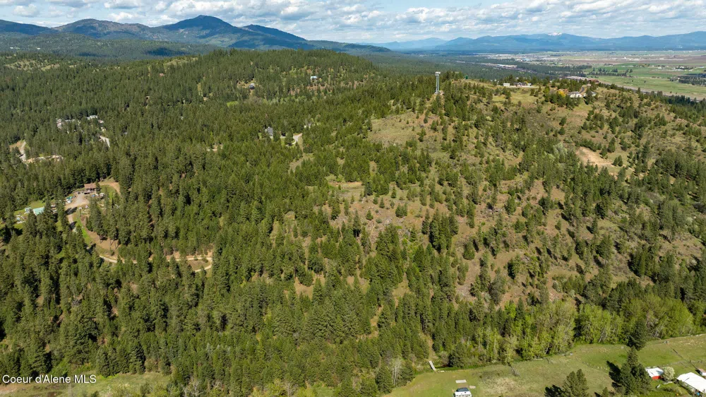NKA W JULIA DRIVE Hauser, ID 83854