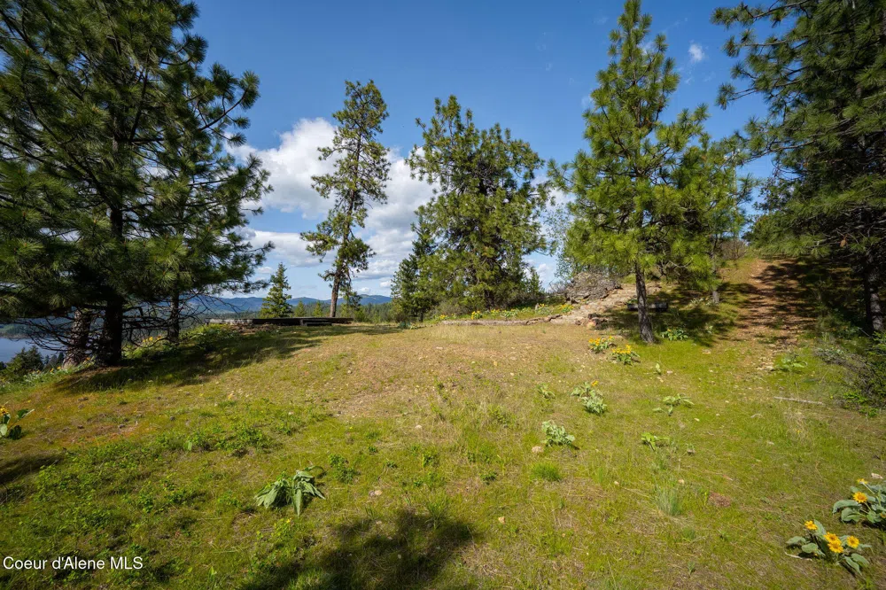 NKA W JULIA DRIVE Hauser, ID 83854