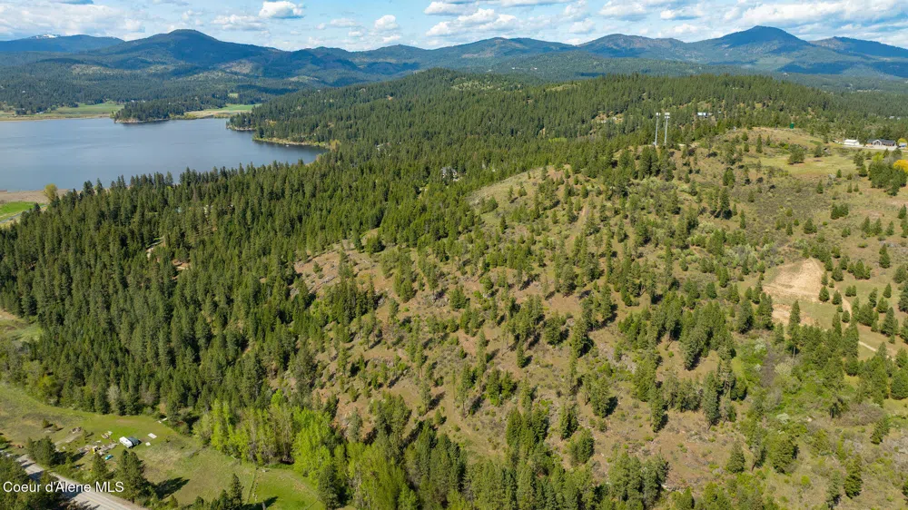 NKA W JULIA DRIVE Hauser, ID 83854