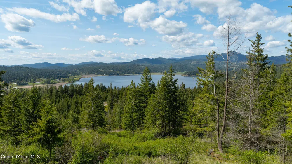NKA W JULIA DRIVE Hauser, ID 83854