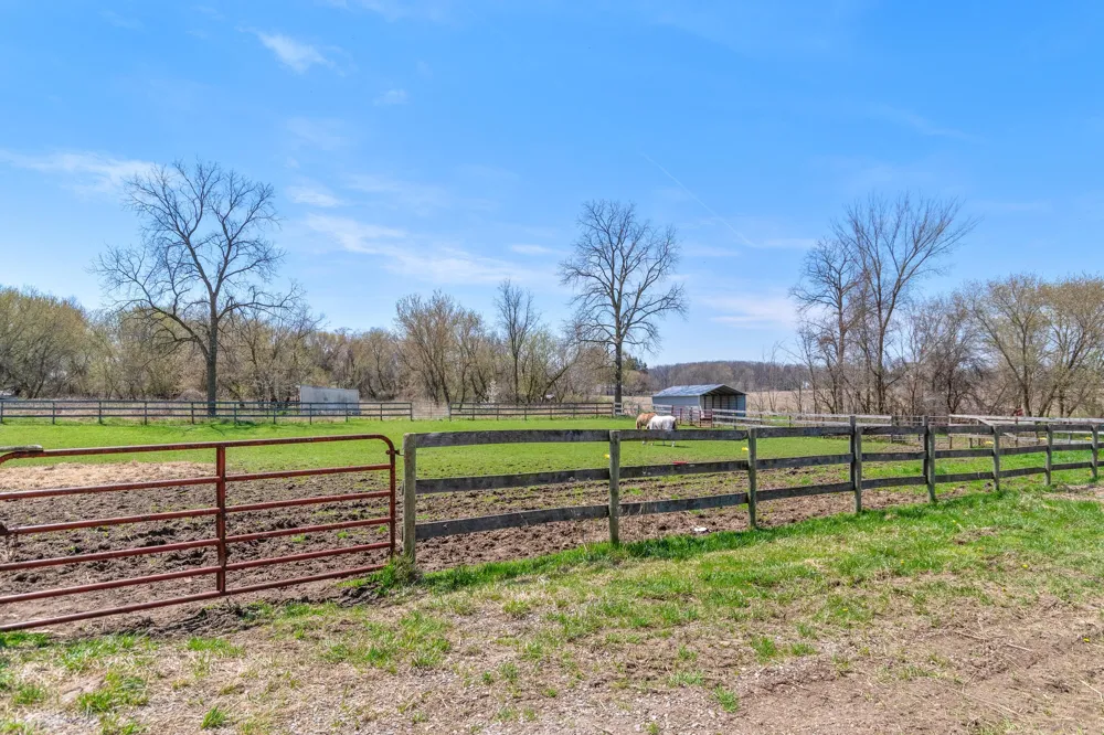 10880 S Francis Road DeWitt, MI 48820