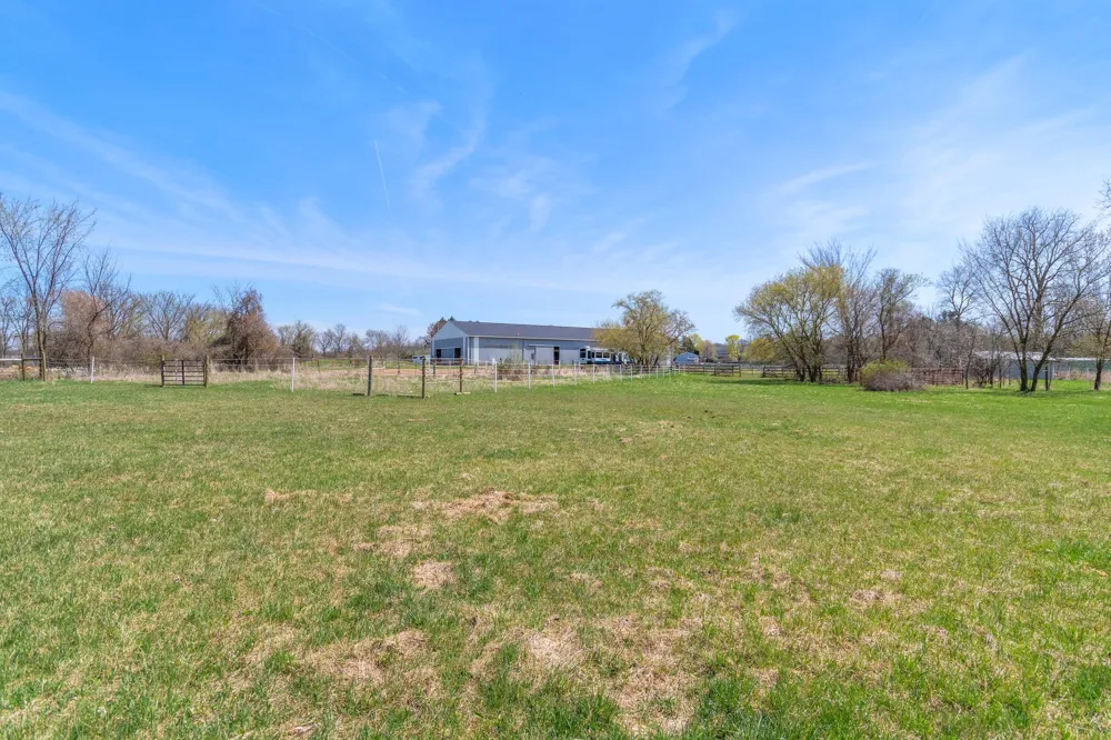 10880 S Francis Road DeWitt, MI 48820