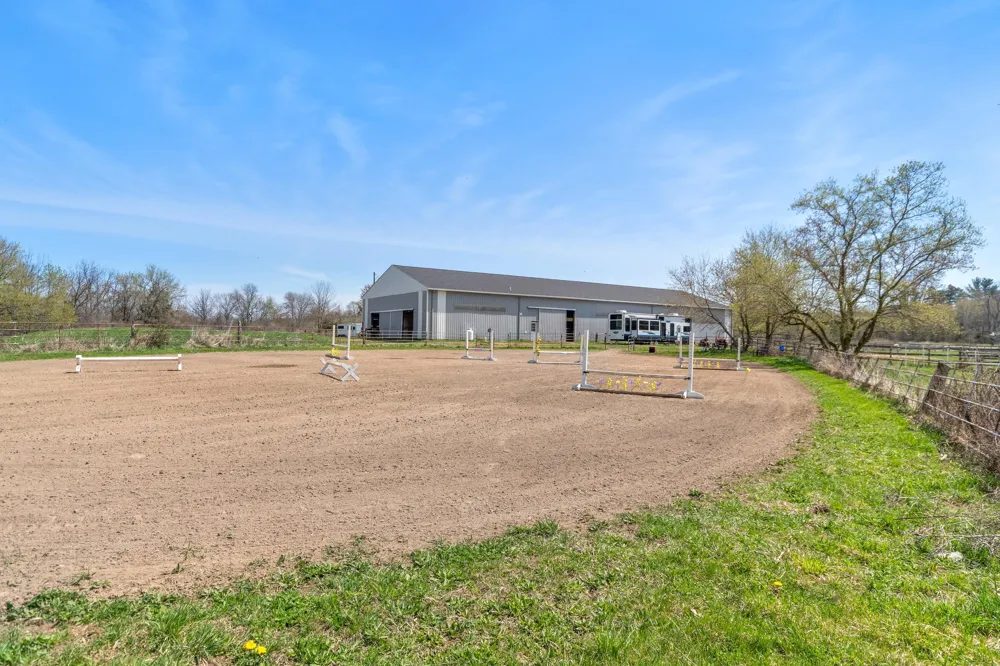 10880 S Francis Road DeWitt, MI 48820