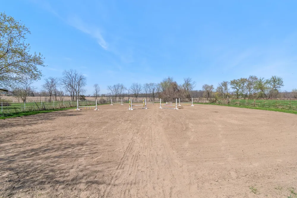 10880 S Francis Road DeWitt, MI 48820