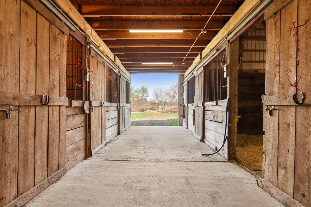 10880 S Francis Road DeWitt, MI 48820