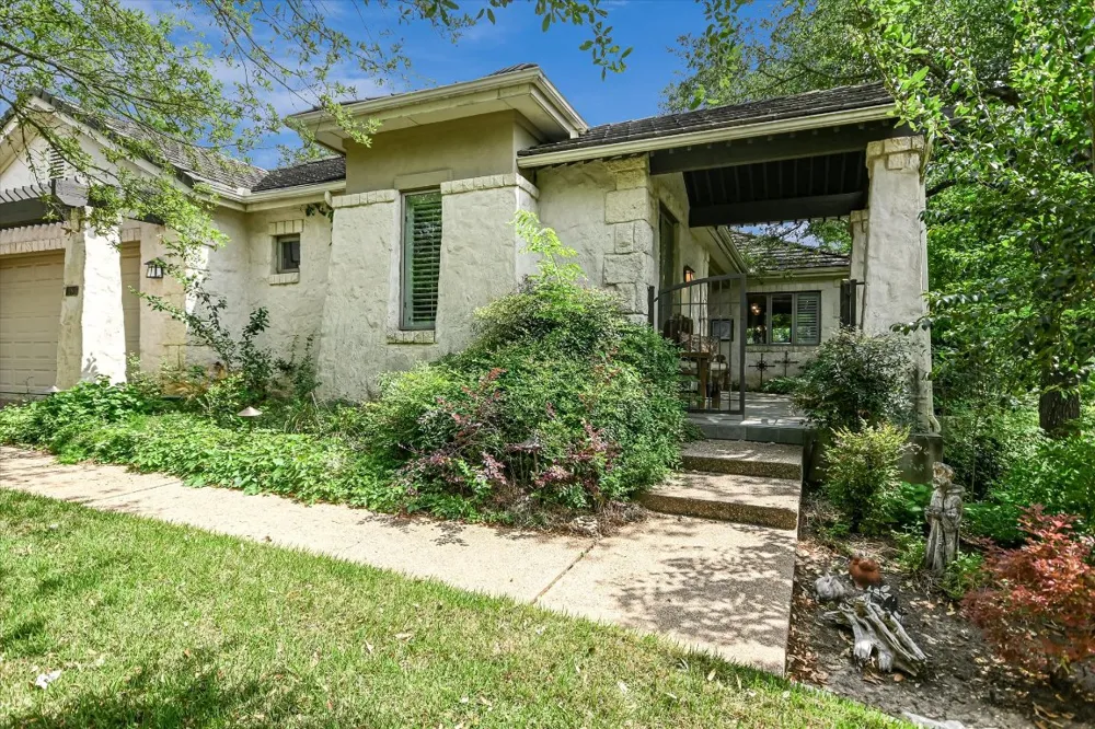 2305 Barton Creek Boulevard #28 Austin, TX 78735