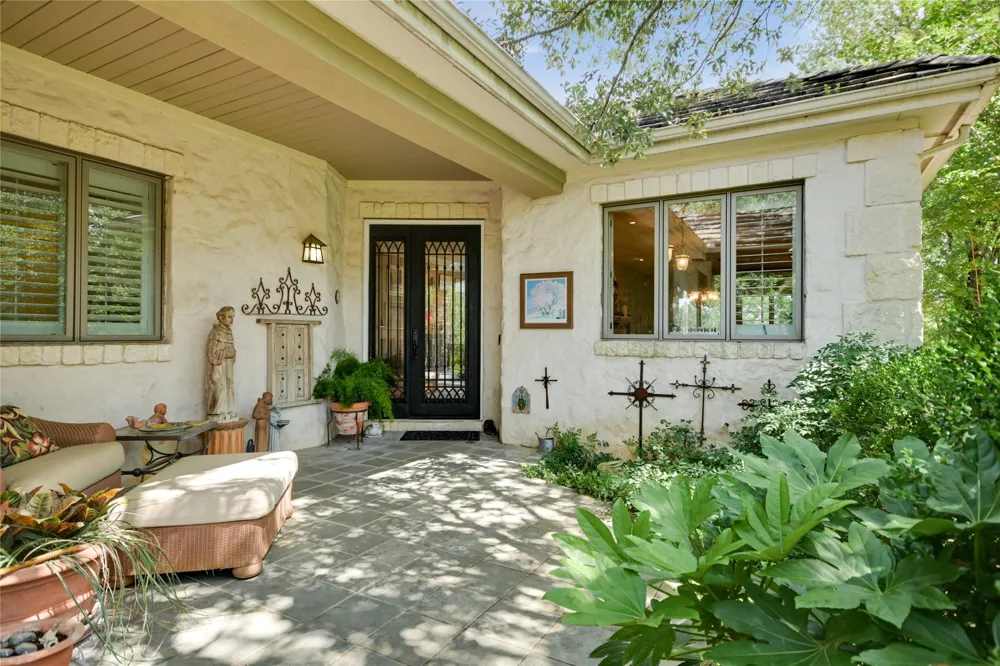 2305 Barton Creek Boulevard #28 Austin, TX 78735