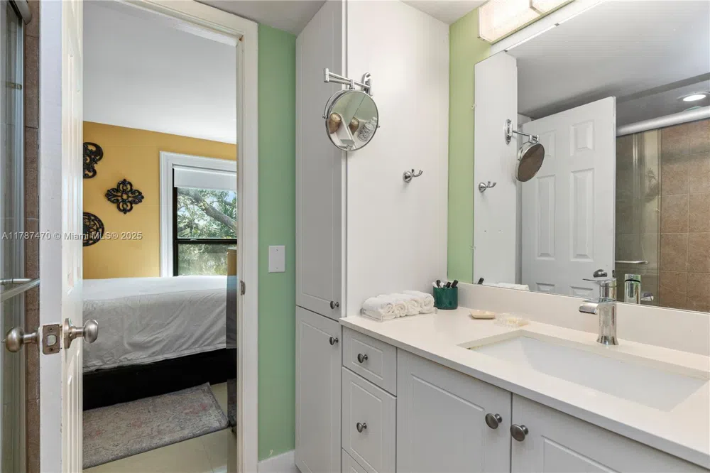 8956 Palm Tree Ln #8956 Pembroke Pines, FL 33024