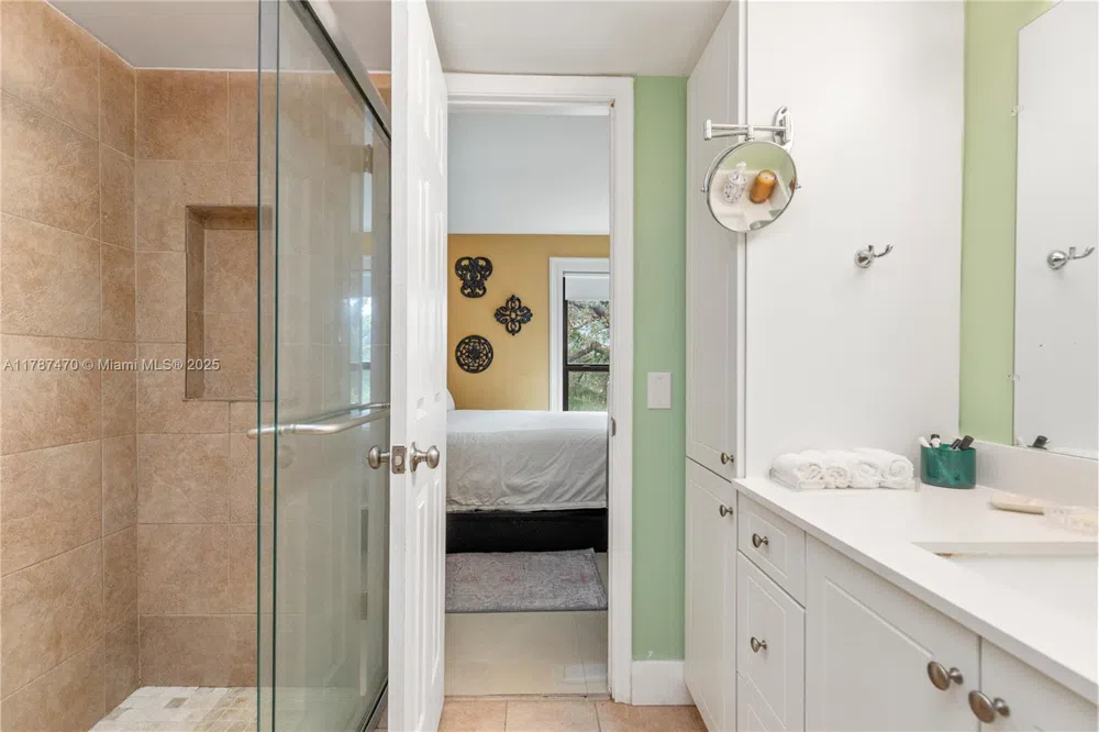 8956 Palm Tree Ln #8956 Pembroke Pines, FL 33024