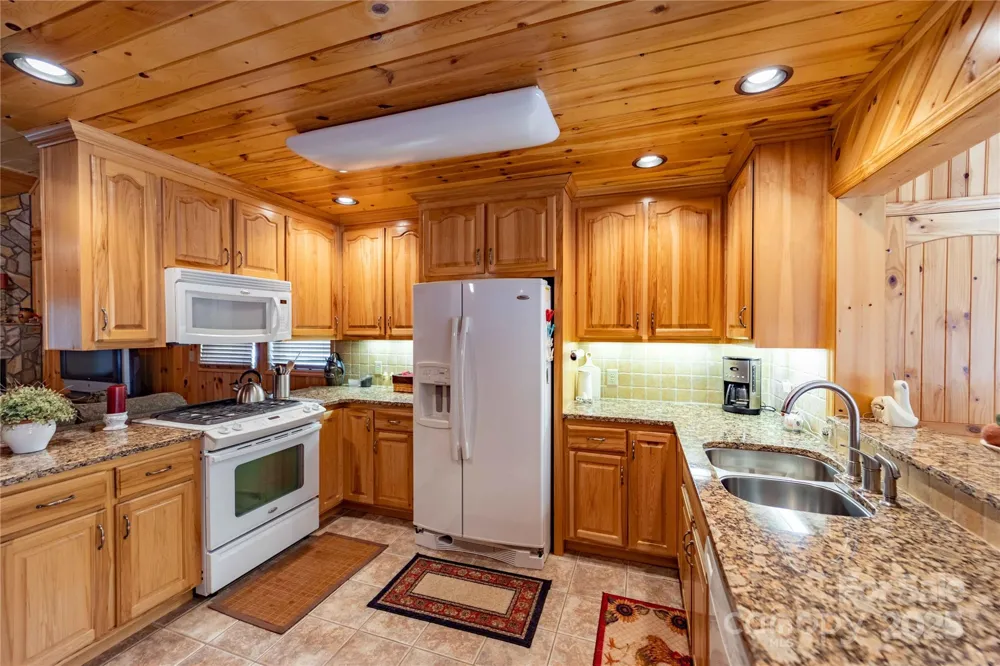 1053 Rich Hill Mountain Road Glade Valley, NC 28627