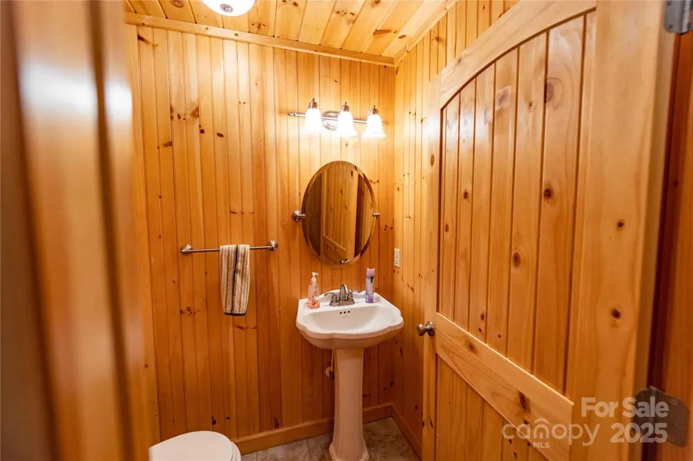 1053 Rich Hill Mountain Road Glade Valley, NC 28627