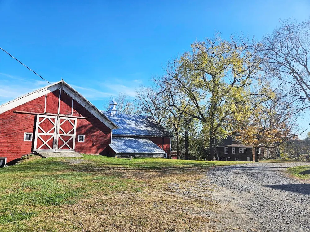 274 Fingar Road Hudson, NY 12534