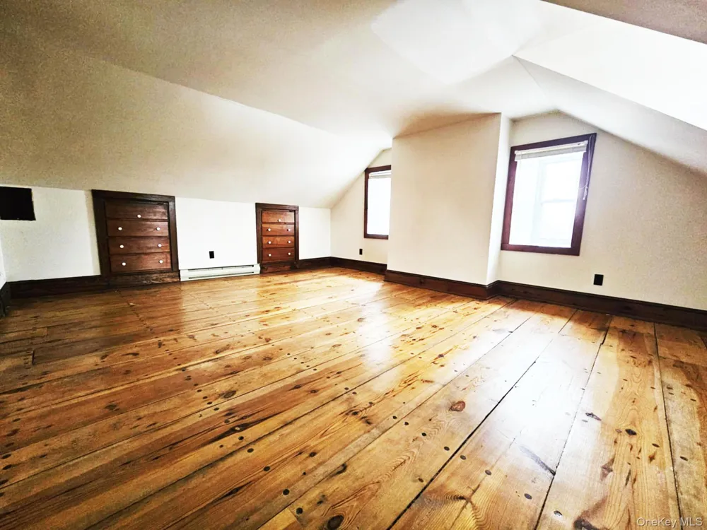 274 Fingar Road Hudson, NY 12534