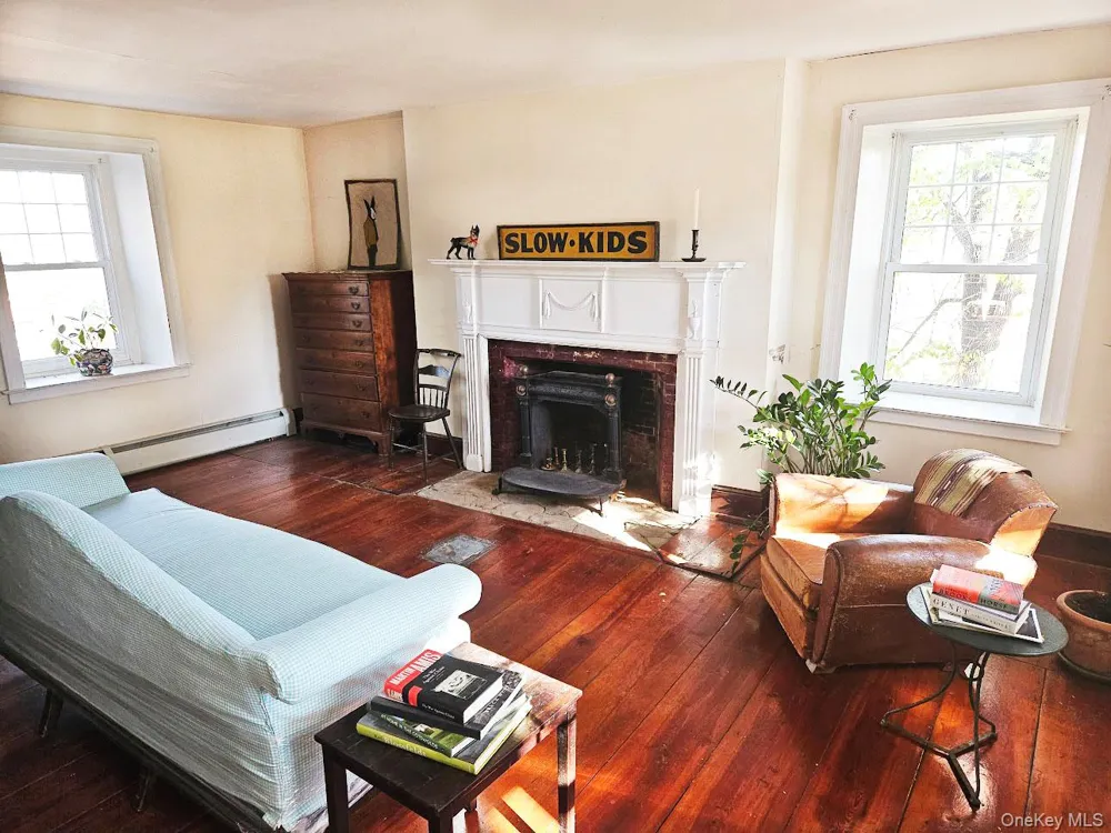 274 Fingar Road Hudson, NY 12534