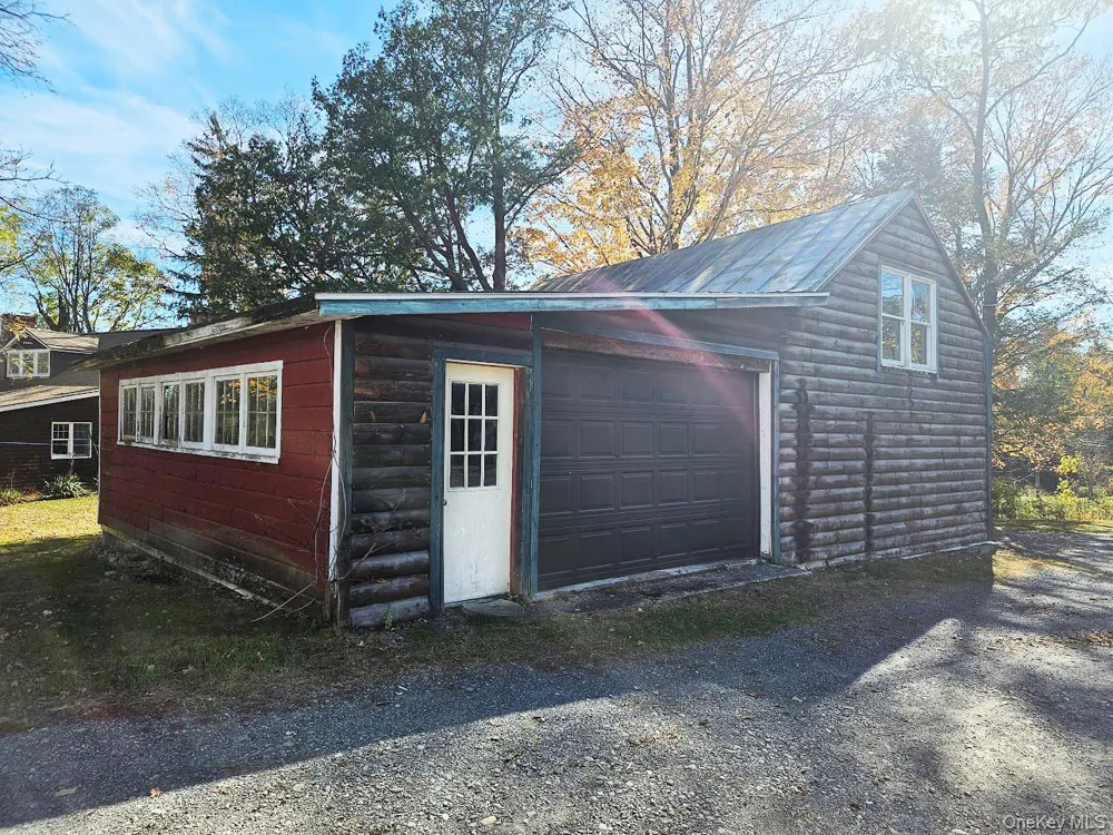 274 Fingar Road Hudson, NY 12534