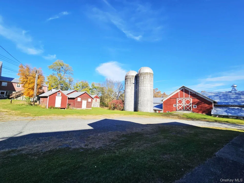 274 Fingar Road Hudson, NY 12534