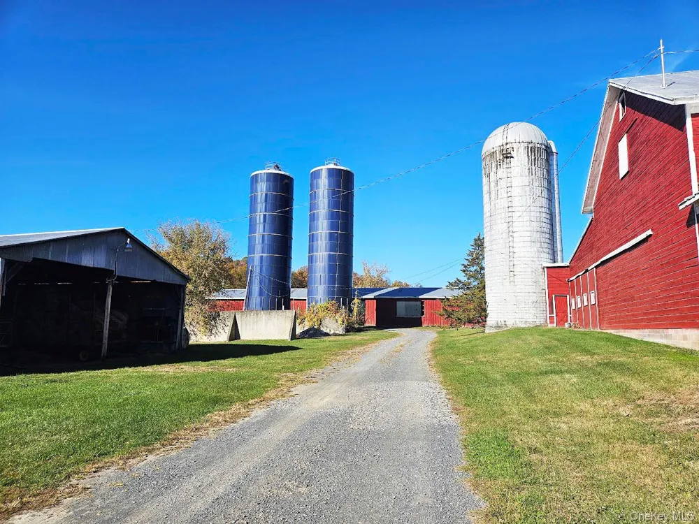 274 Fingar Road Hudson, NY 12534